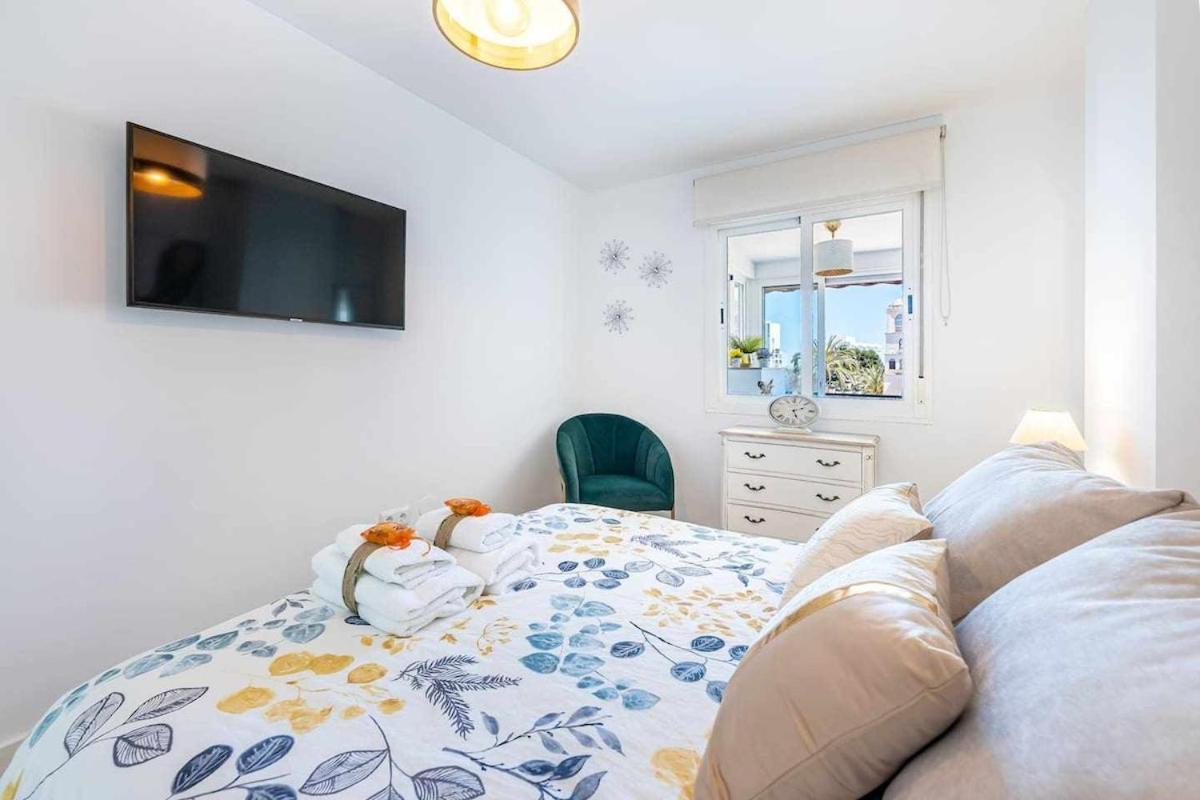 797 Holiday Rentals - Lujoso Apartamento En Arroyo Con Piscina Benalmádena Eksteriør bilde