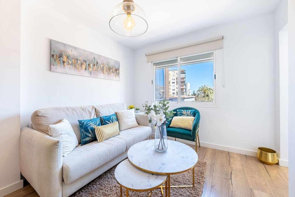 797 Holiday Rentals - Lujoso Apartamento En Arroyo Con Piscina Benalmádena Eksteriør bilde